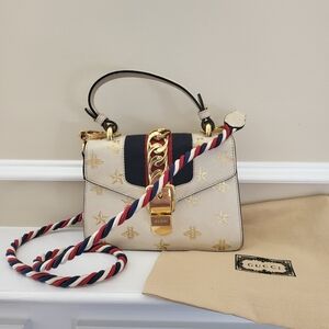 GUCCI Textured Calfskin Bee Star Print Mini Sylvie Bag Mystic White w / COA..